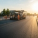 Асфальтирование подъездных дорог к офисным центрам с разметкой полос